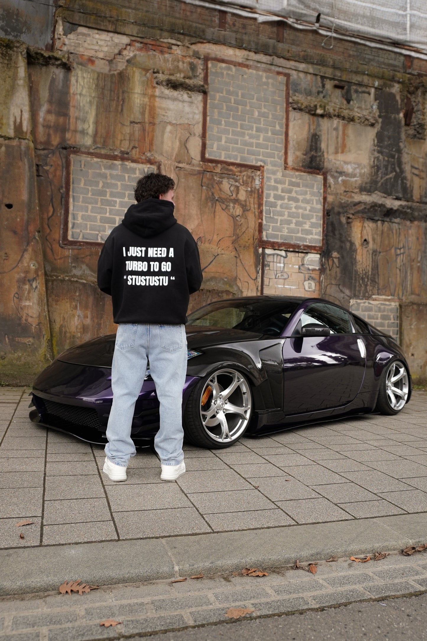 STUSTUSTU HOODIE