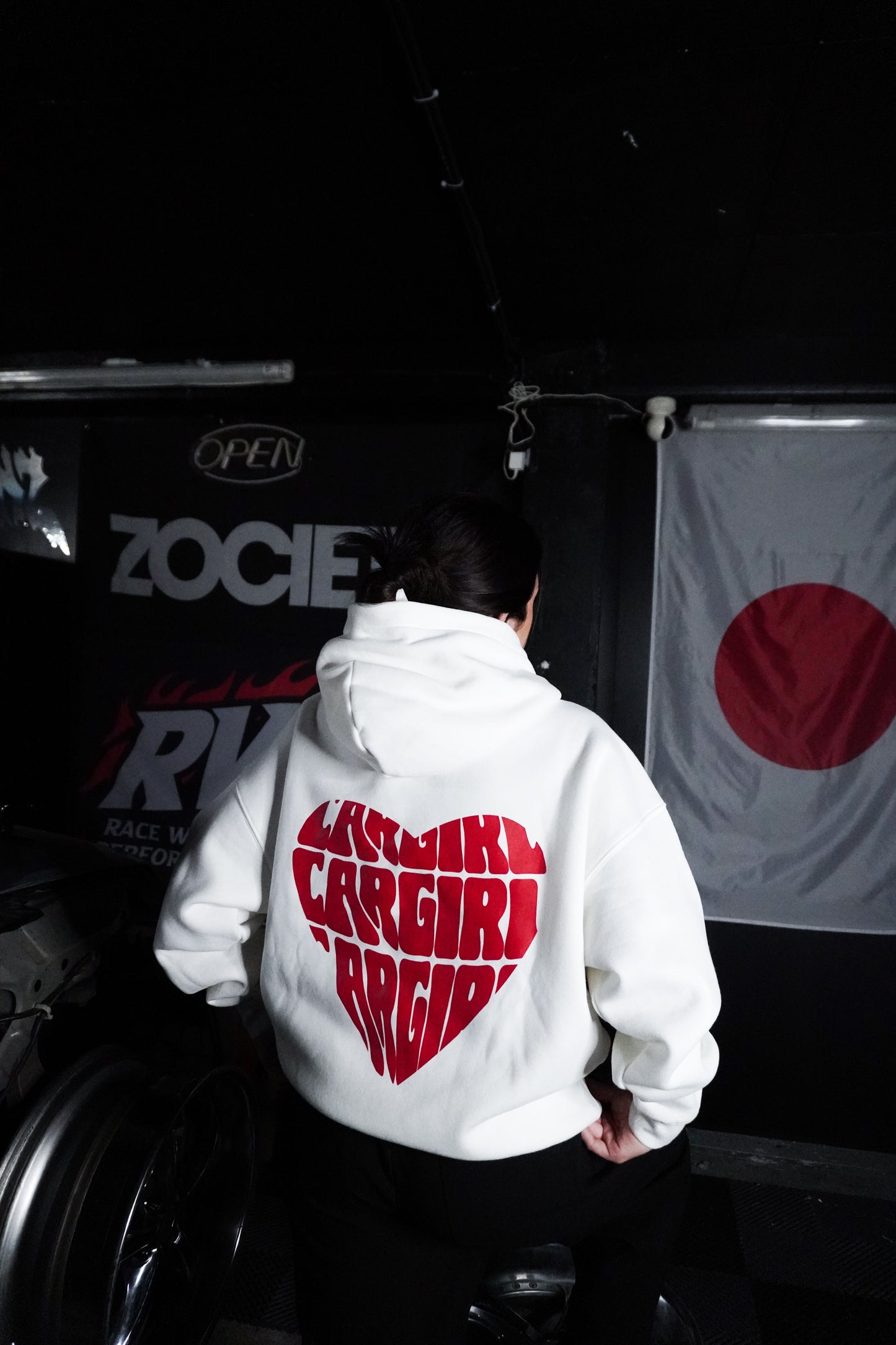 HOODIE HEART CAR GIRL